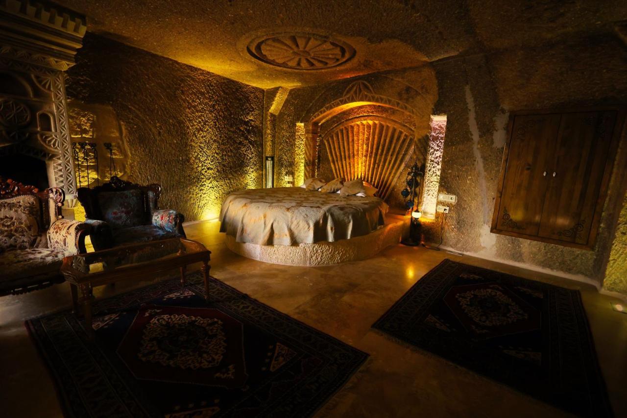 Cappadocia Empire Cave Hotel Goreme Bagian luar foto