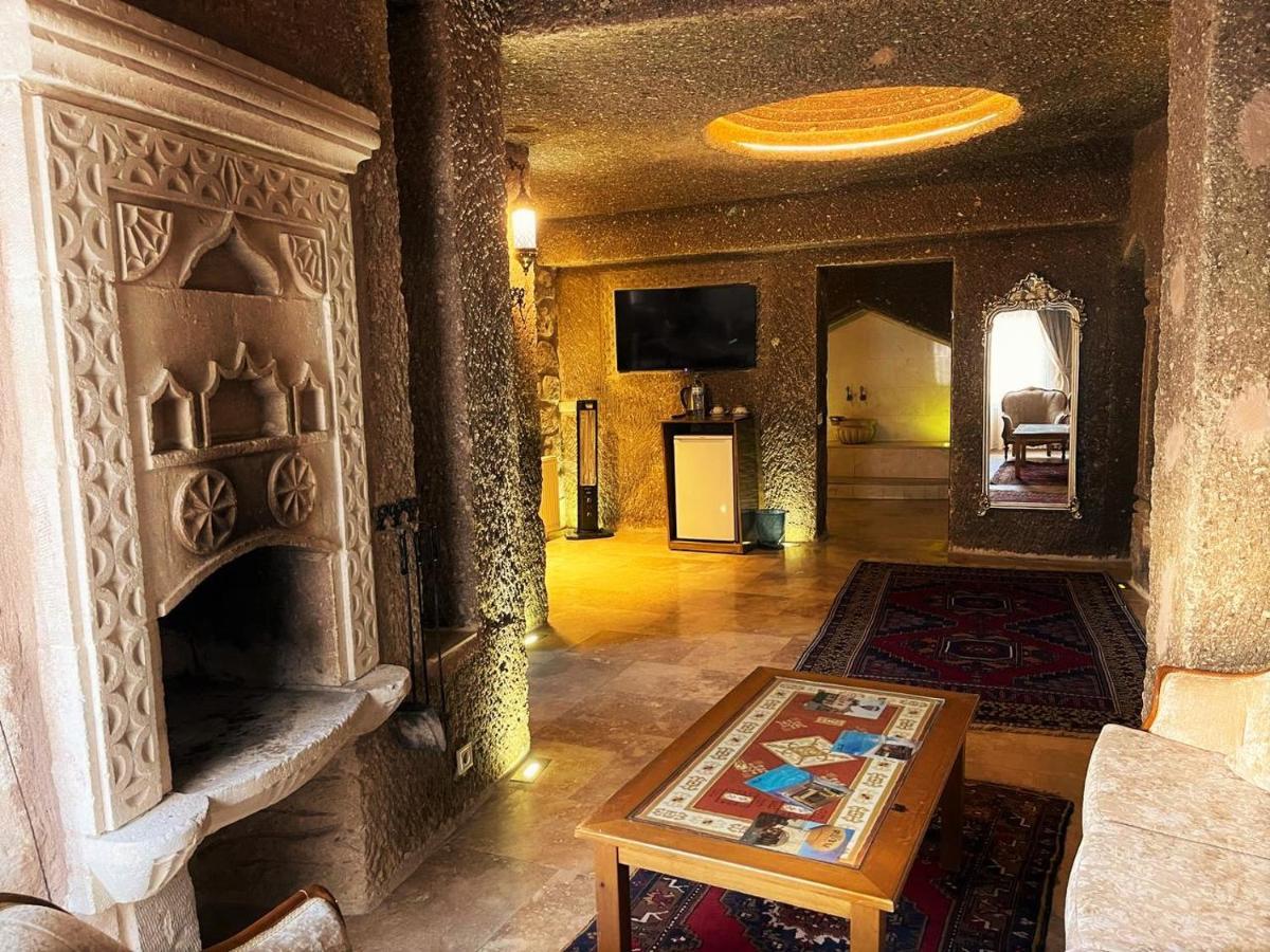 Cappadocia Empire Cave Hotel Goreme Bagian luar foto