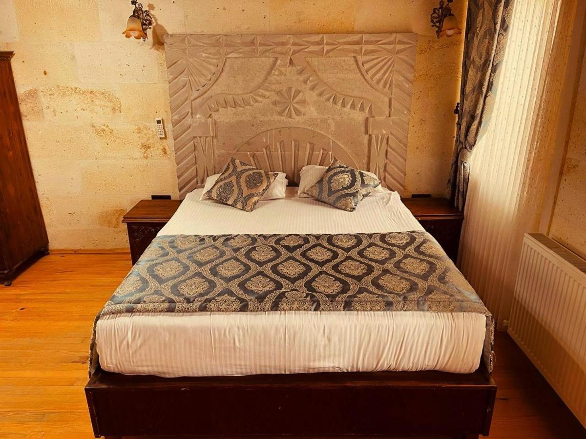 Cappadocia Empire Cave Hotel Goreme Bagian luar foto