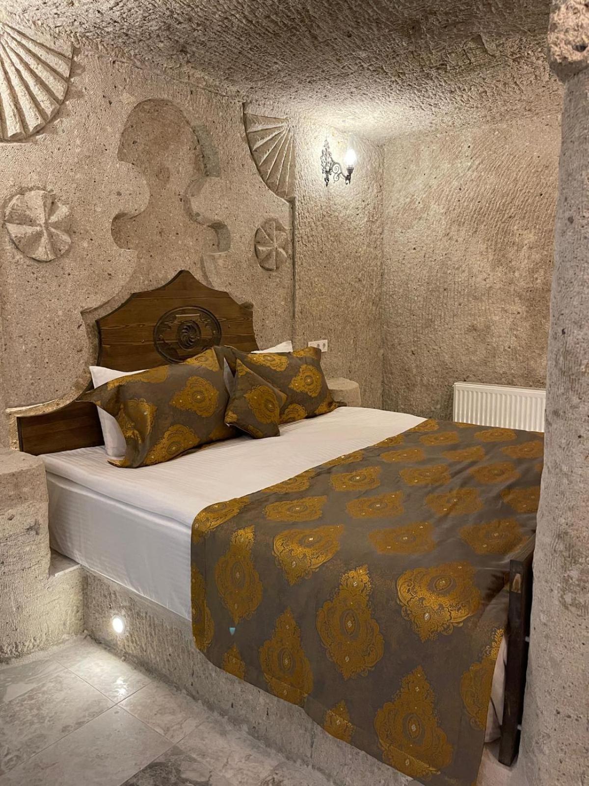 Cappadocia Empire Cave Hotel Goreme Bagian luar foto