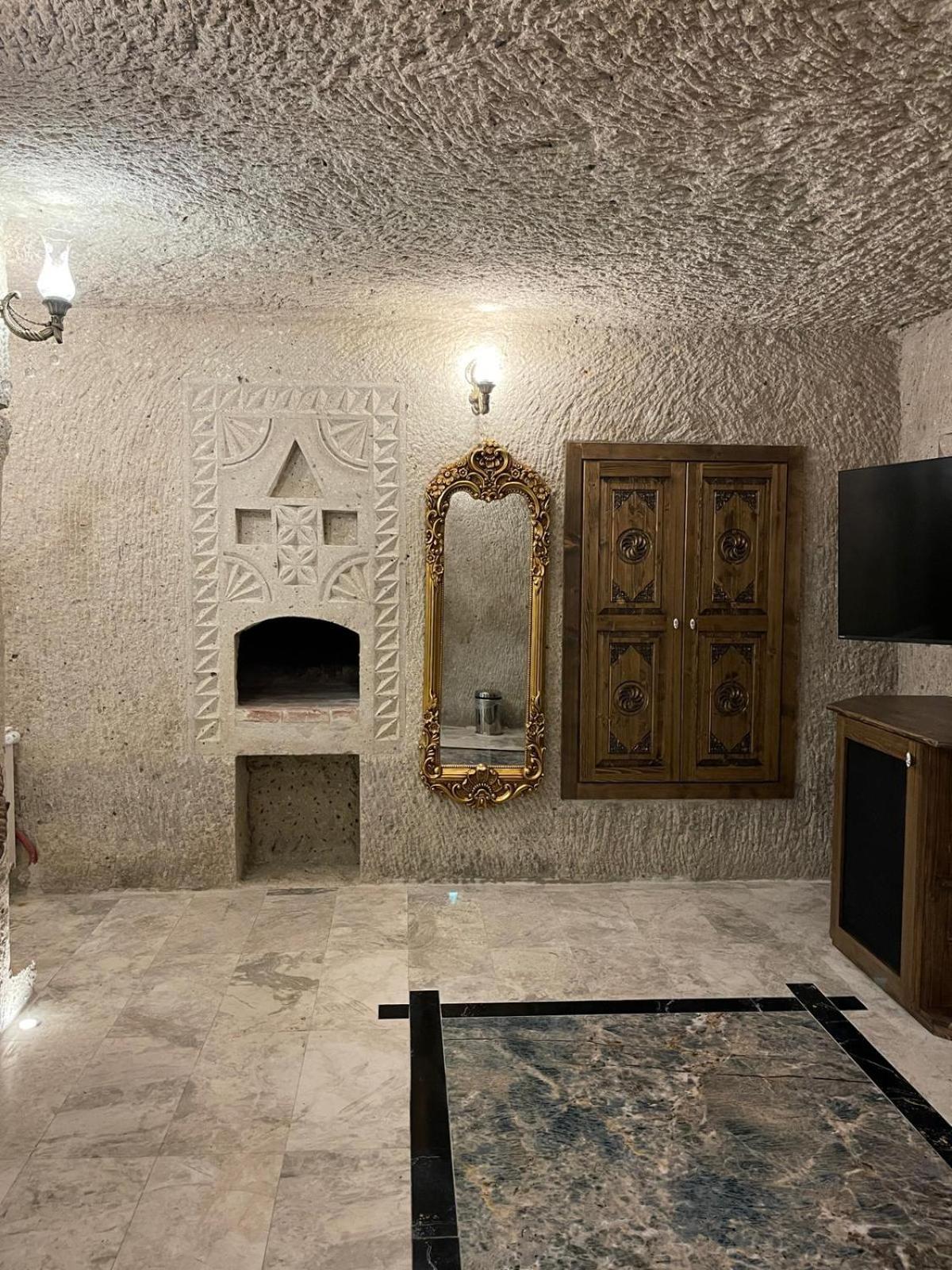 Cappadocia Empire Cave Hotel Goreme Bagian luar foto