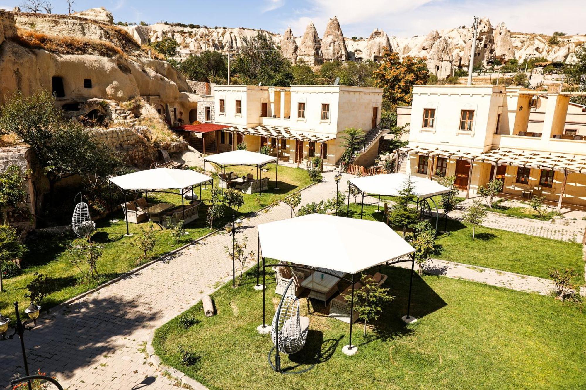 Cappadocia Empire Cave Hotel Goreme Bagian luar foto