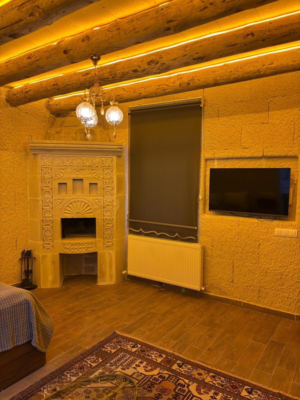 Cappadocia Empire Cave Hotel Goreme Bagian luar foto