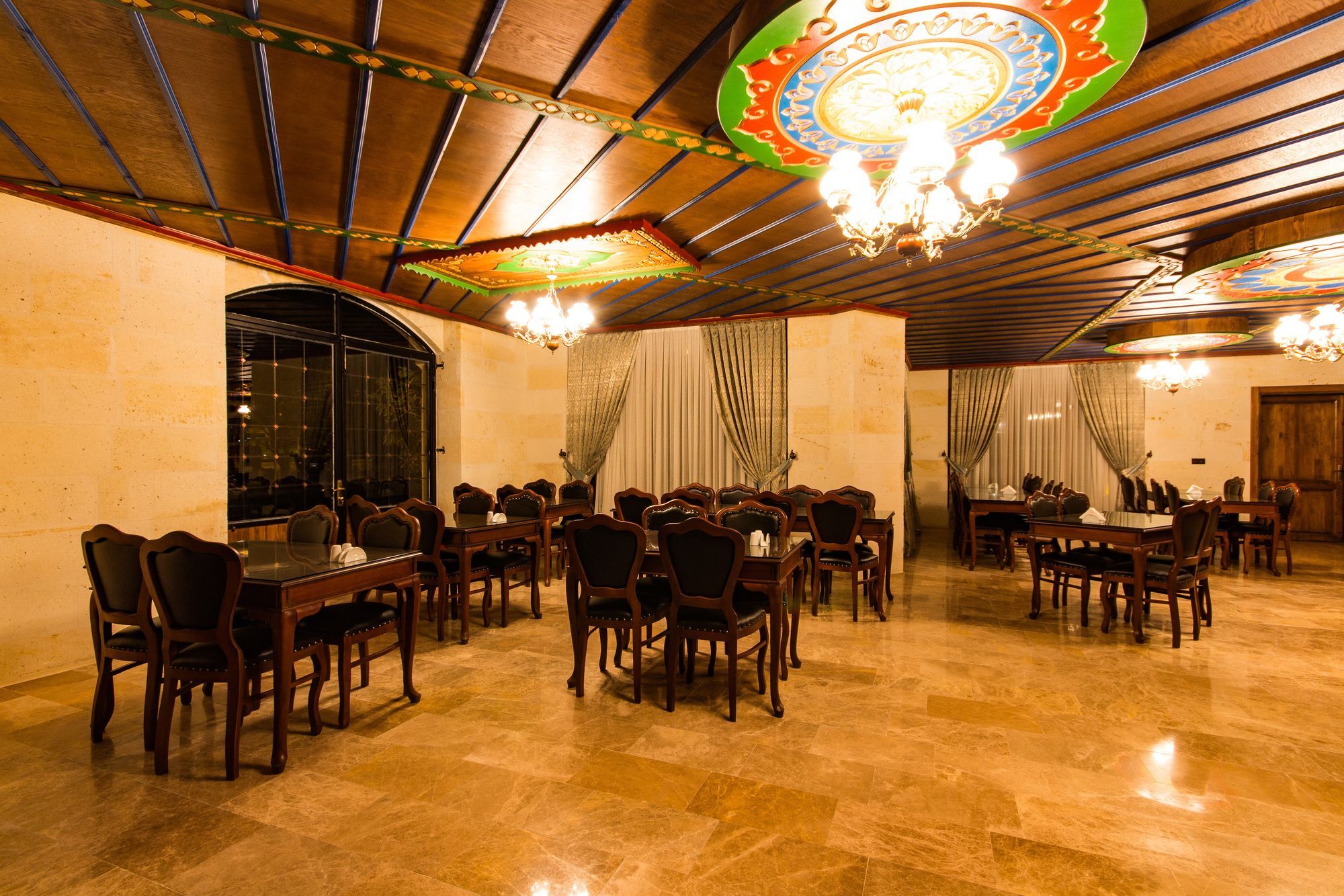 Cappadocia Empire Cave Hotel Goreme Bagian luar foto
